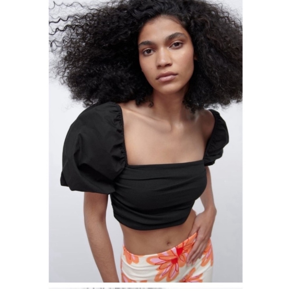 Black Puff Sleeve Crop Top